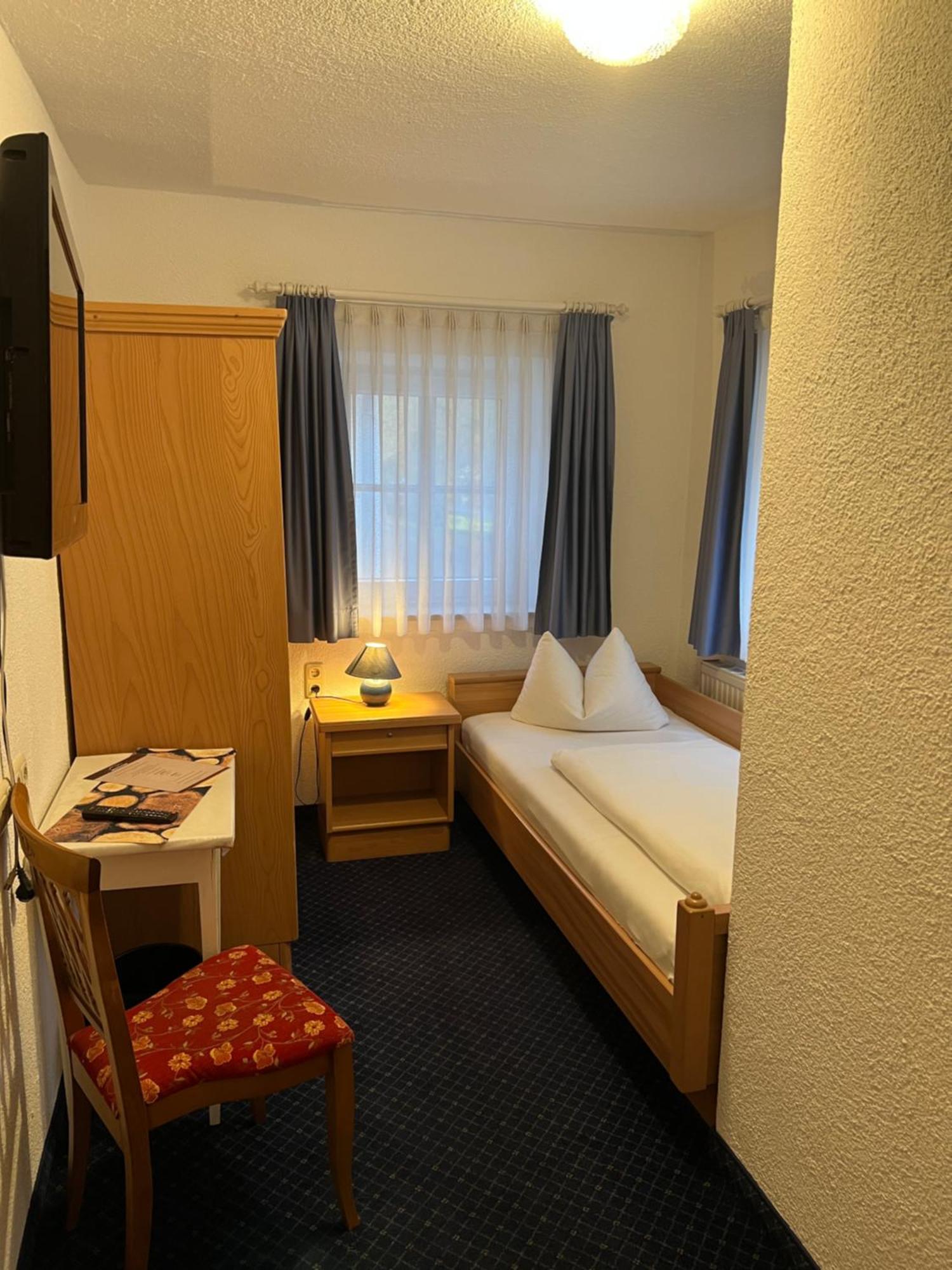 Gasthaus Zur Post Waal エクステリア 写真