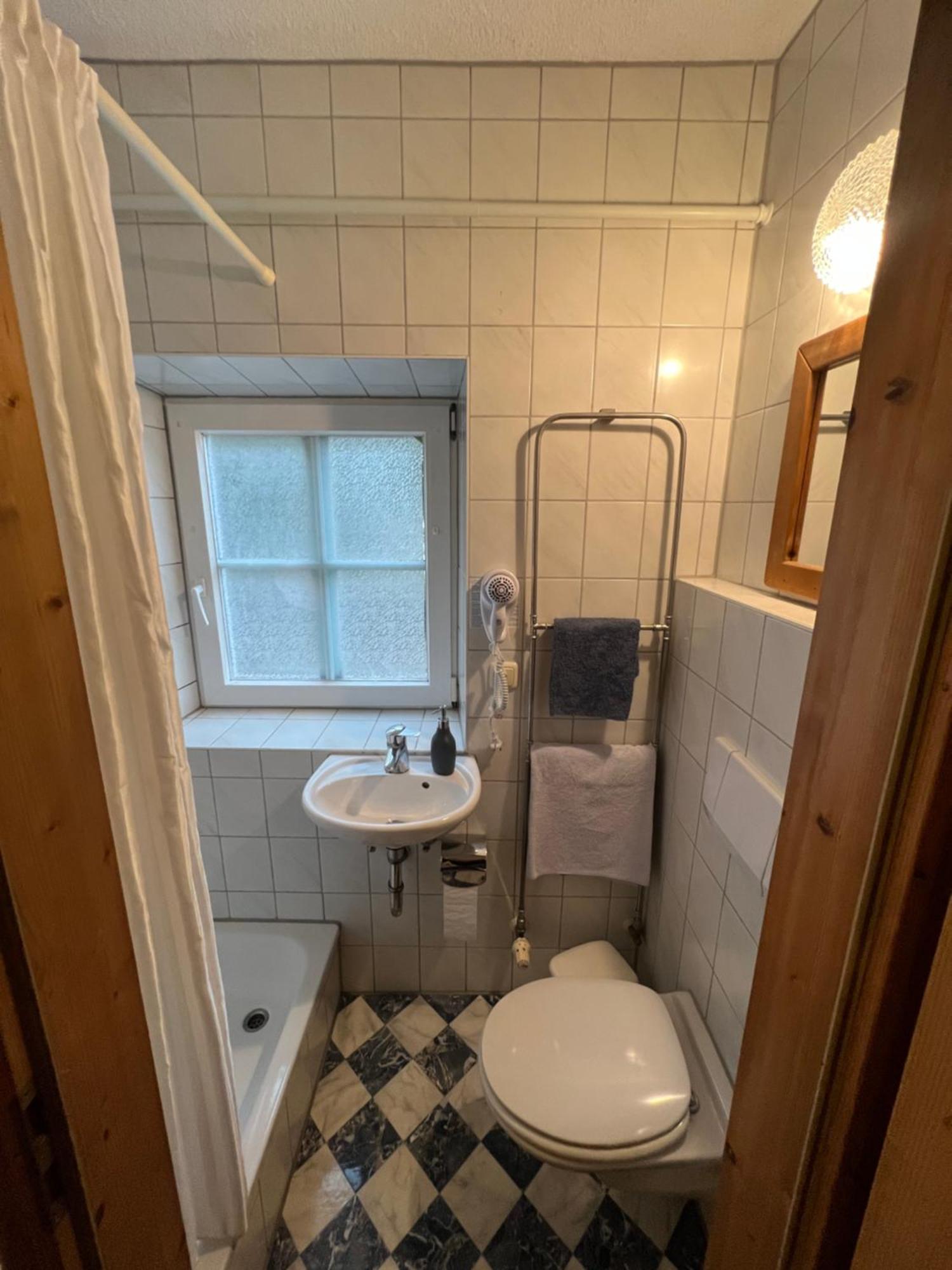Gasthaus Zur Post Waal エクステリア 写真